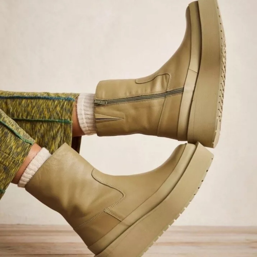 Free People Paloma Barcelo Elba Platform Flatform Boot Green Zipper